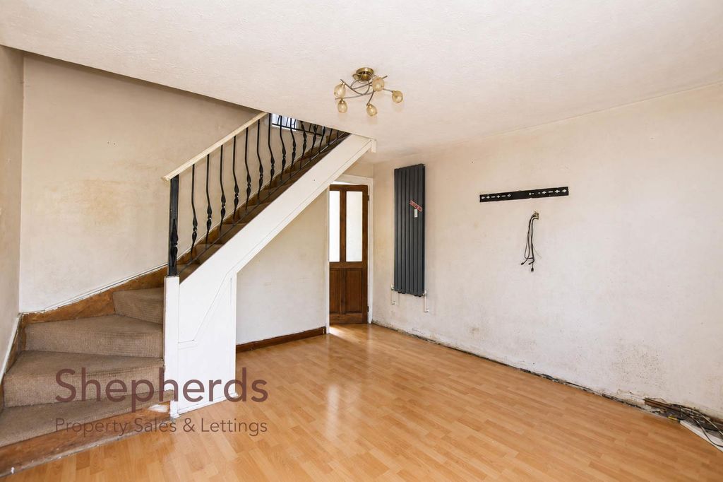 Property photo 3 of 12 22d8A7B7-Eeb6-48dc-B13d-B0c7ee8Dd0F8.Jpg