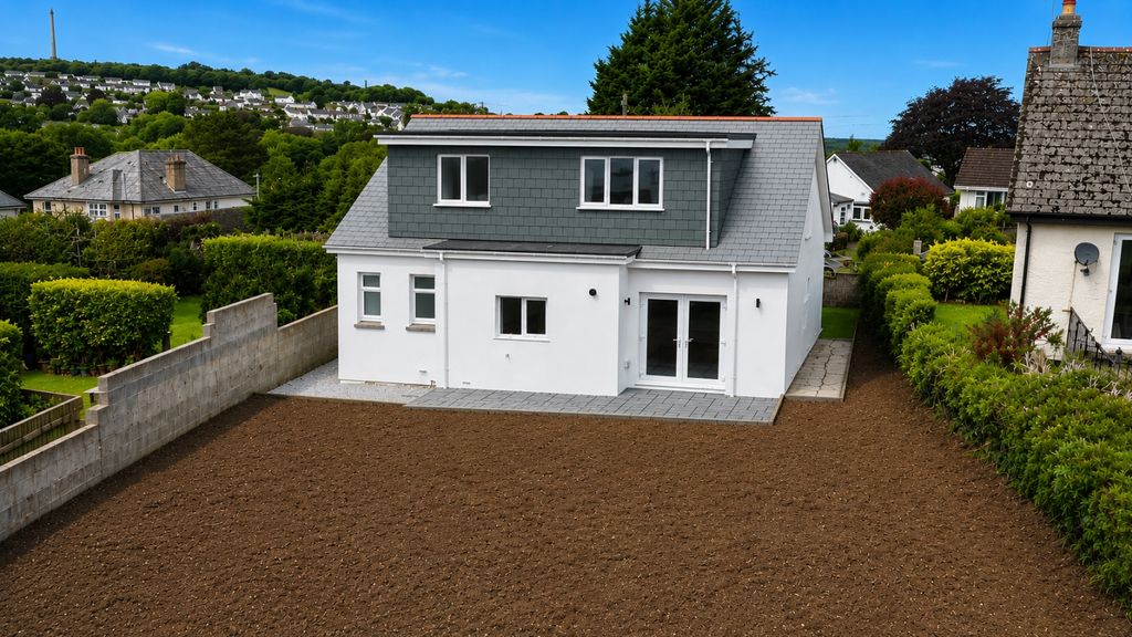 Property photo 1 of 17 Tps Bodmin 01208 74182