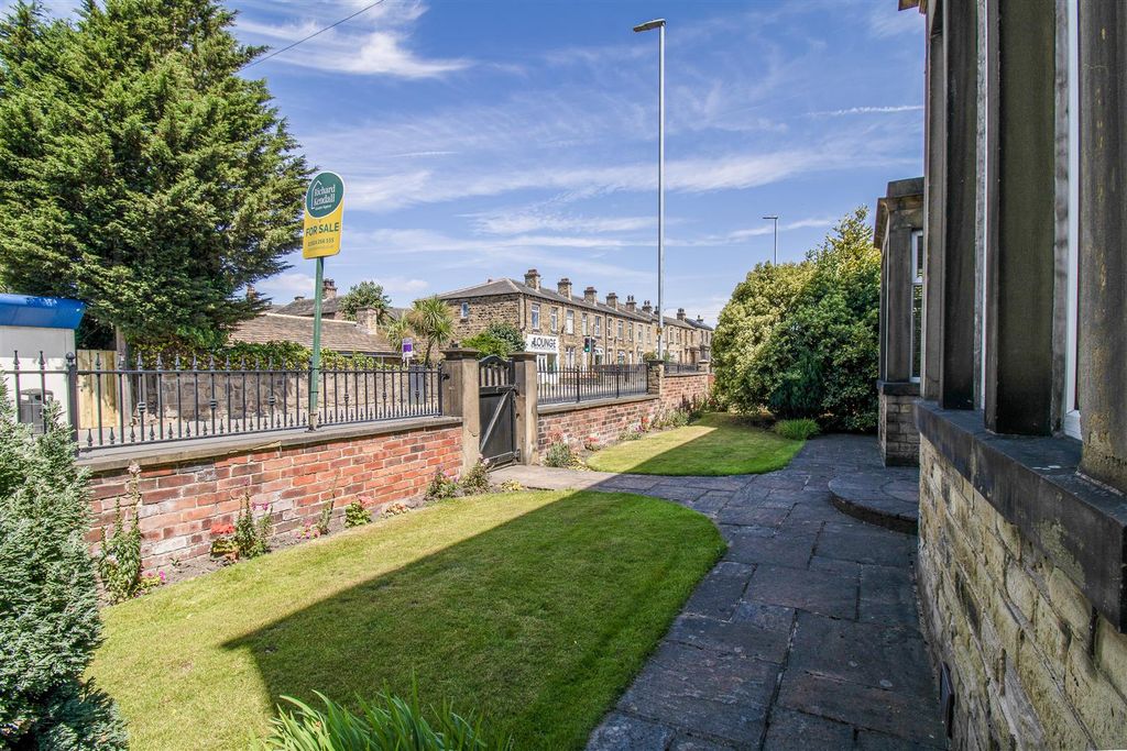 Additional image 16 of 3 bed detached house for saleWakefield Road, Earlsheaton, Dewsbury WF12