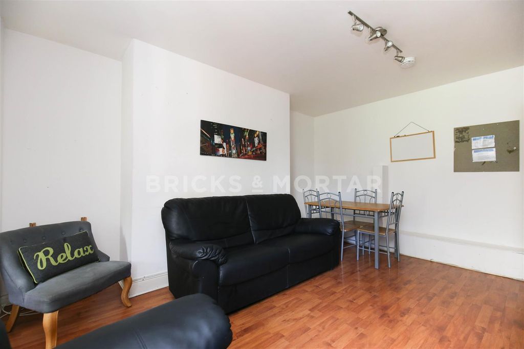 Property photo 3 of 13 85Oskug3P5Rkrornkp_Bedfpwlc.Jpg