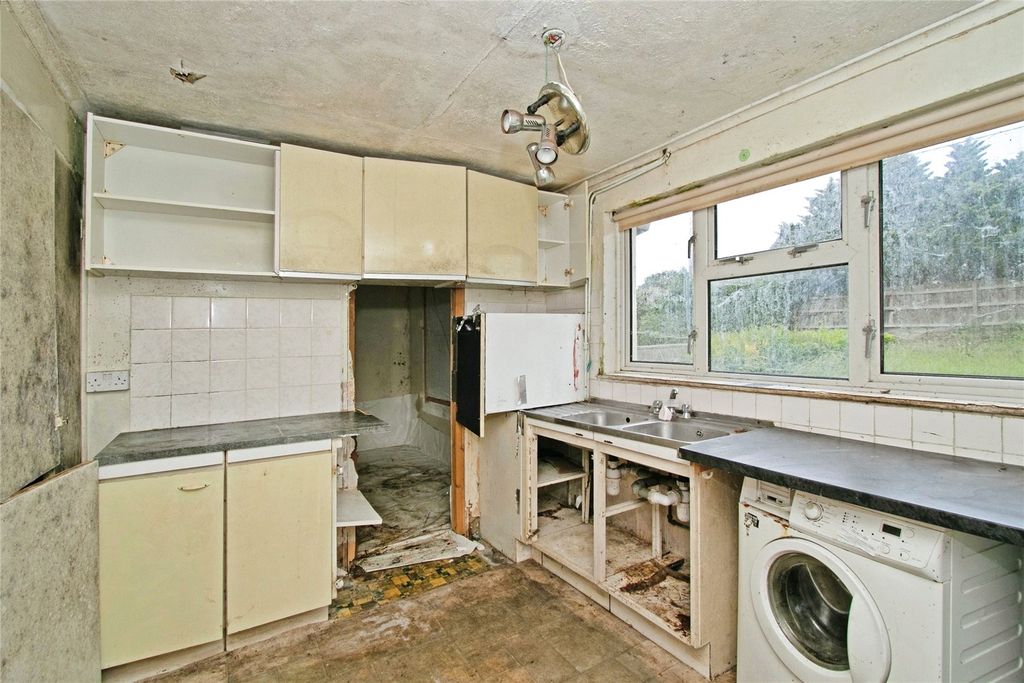 Property photo 3 of 14 Picture No. 10
