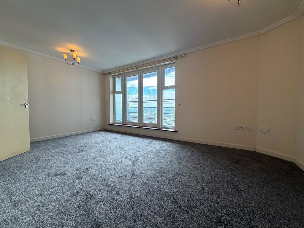 Property photo 3 of 20 Picture No. 38