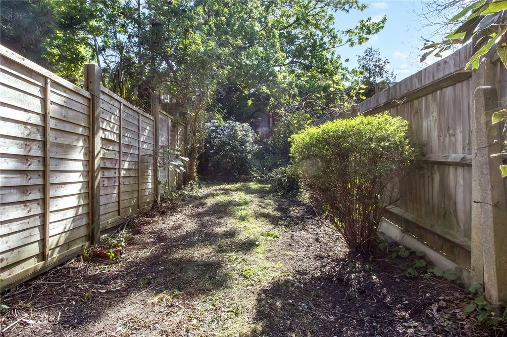 Property photo 3 of 16 Picture No. 28