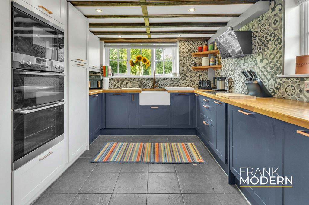 Property photo 2 of 41 Kitchen