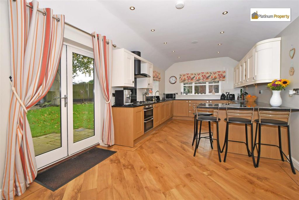 Property photo 2 of 48 Rah_4058.Jpg
