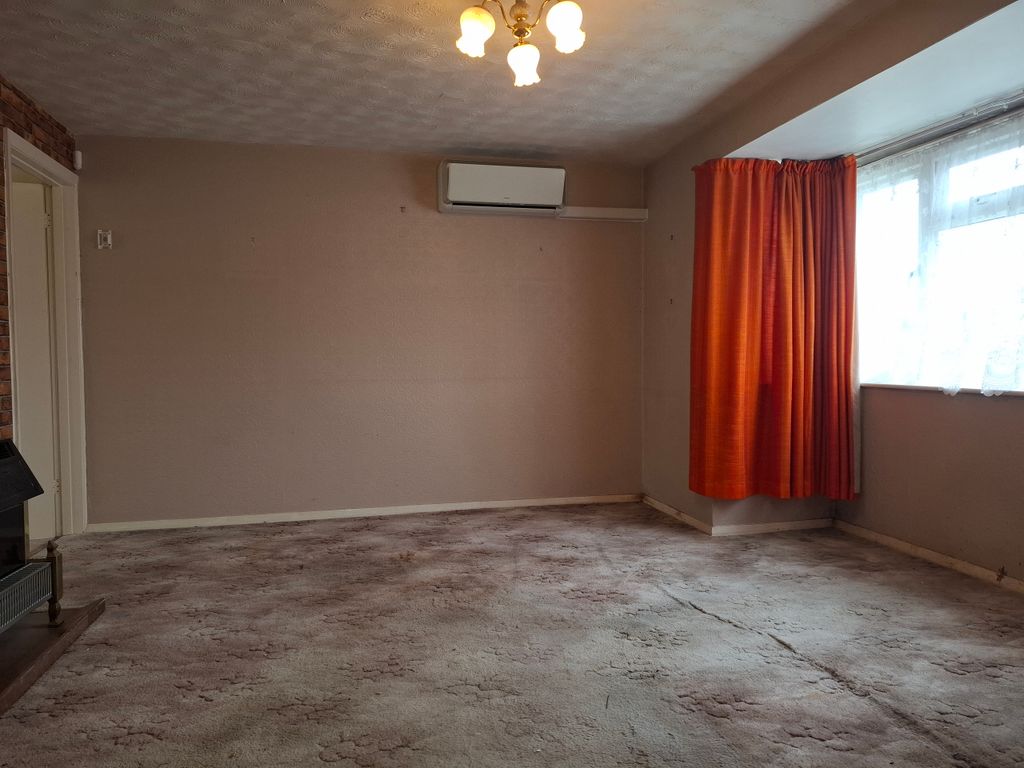 Property photo 3 of 13 3