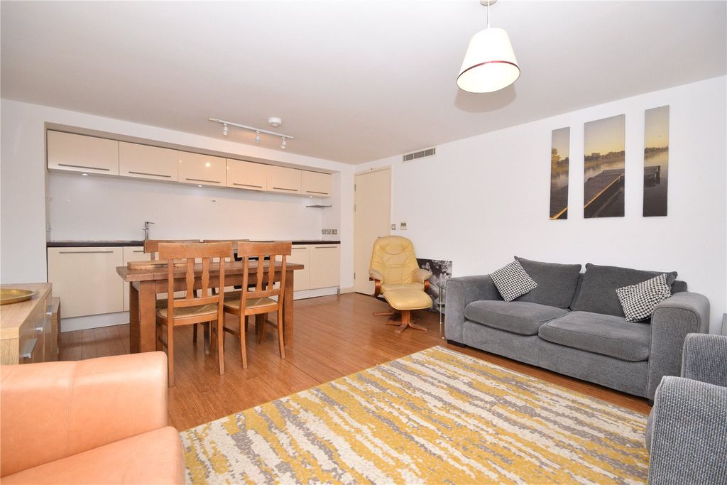 Property photo 3 of 8 Picture No. 03