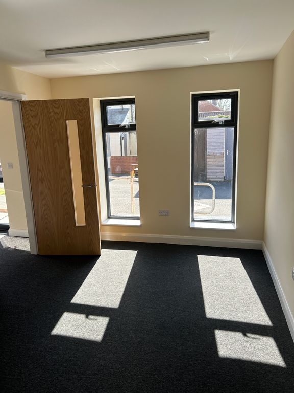 Property photo 2 of 3
