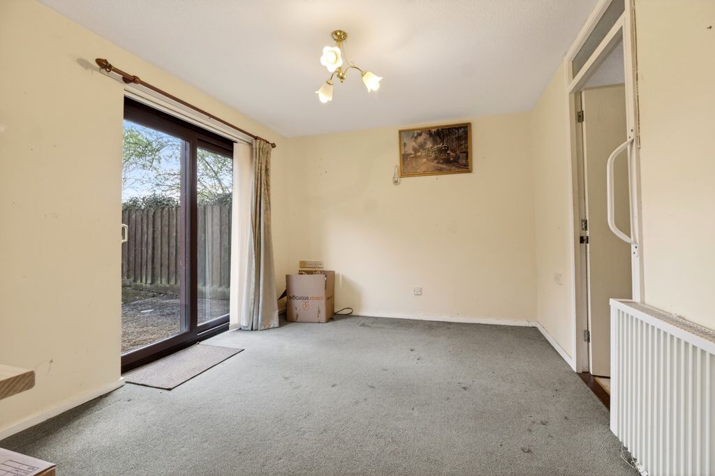 Property photo 2 of 9 Living Room