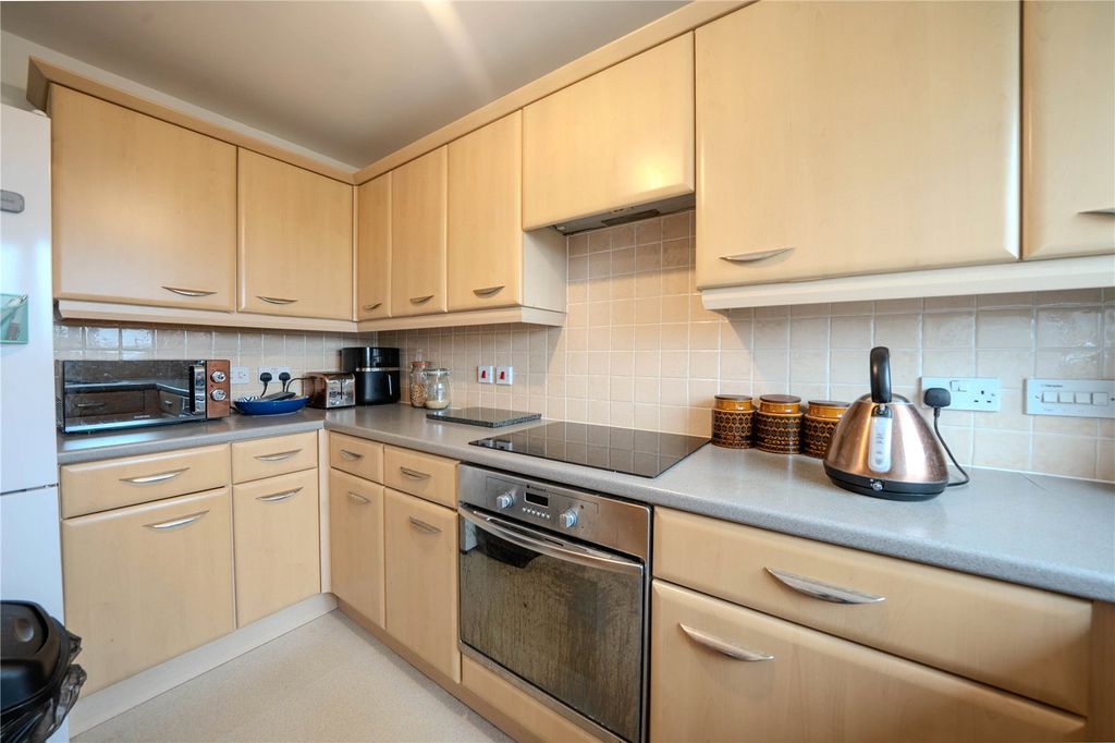 Property photo 3 of 12 Picture No. 06