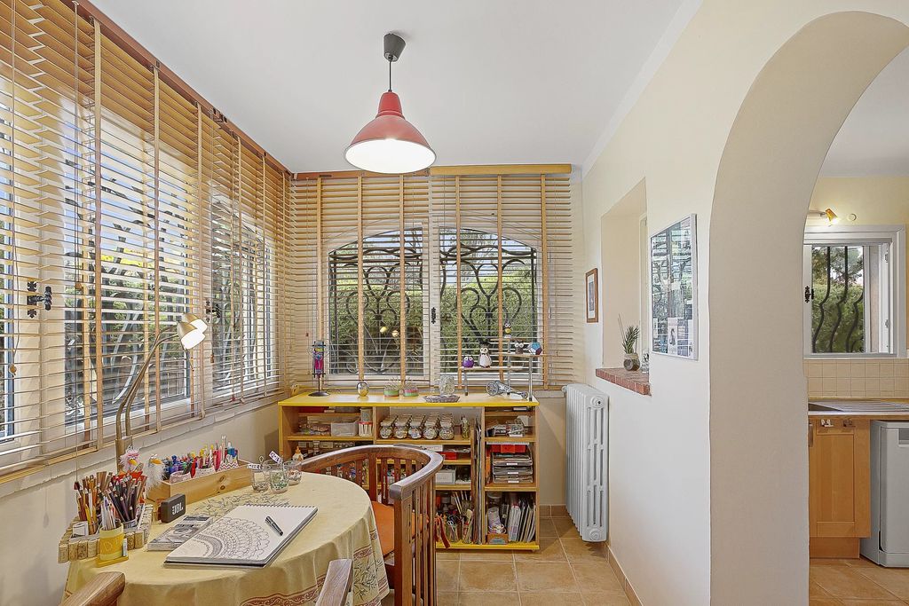 Property photo 3 of 31 9d4Fa25Ecaef5Ea6d95d3093d64c60c2_Ab3316B516_1920-Big