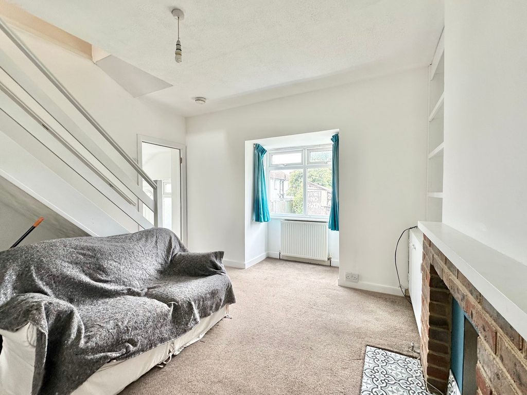 Property photo 3 of 15