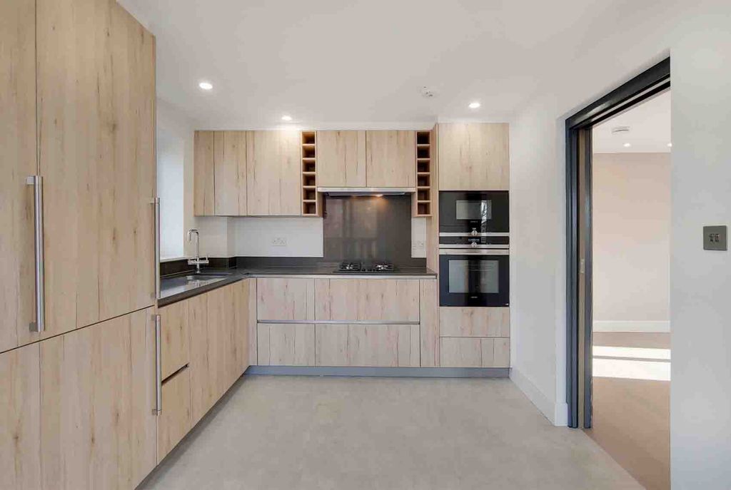 Property photo 2 of 13 Kitchen
