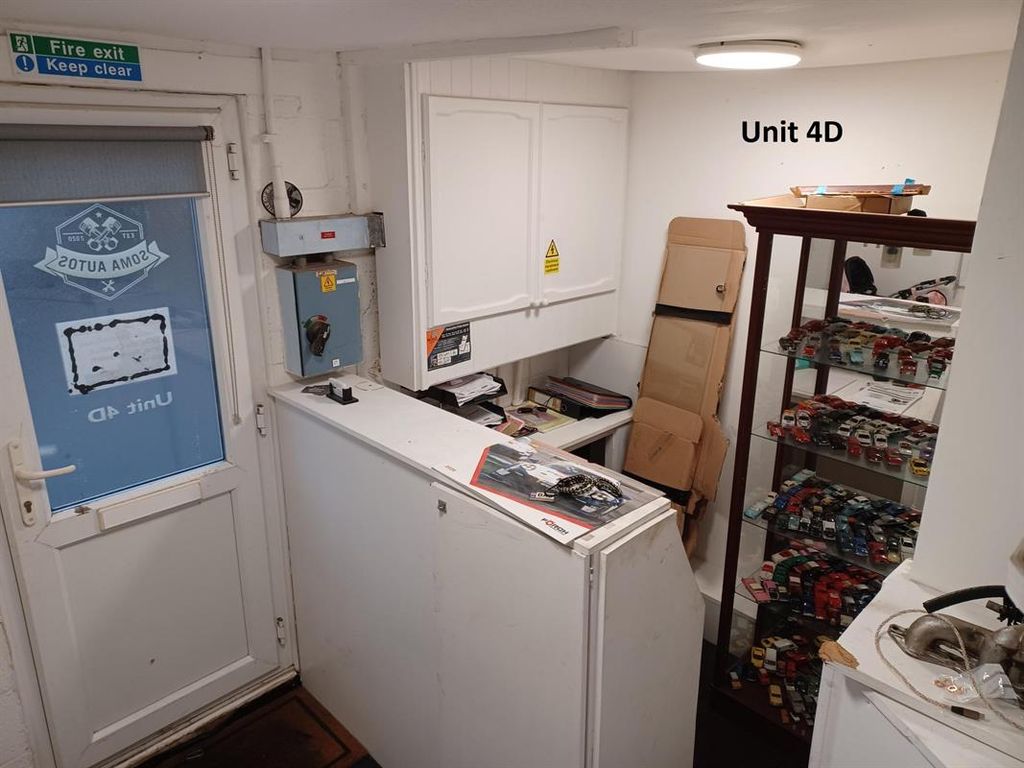 Property photo 2 of 7 Photo