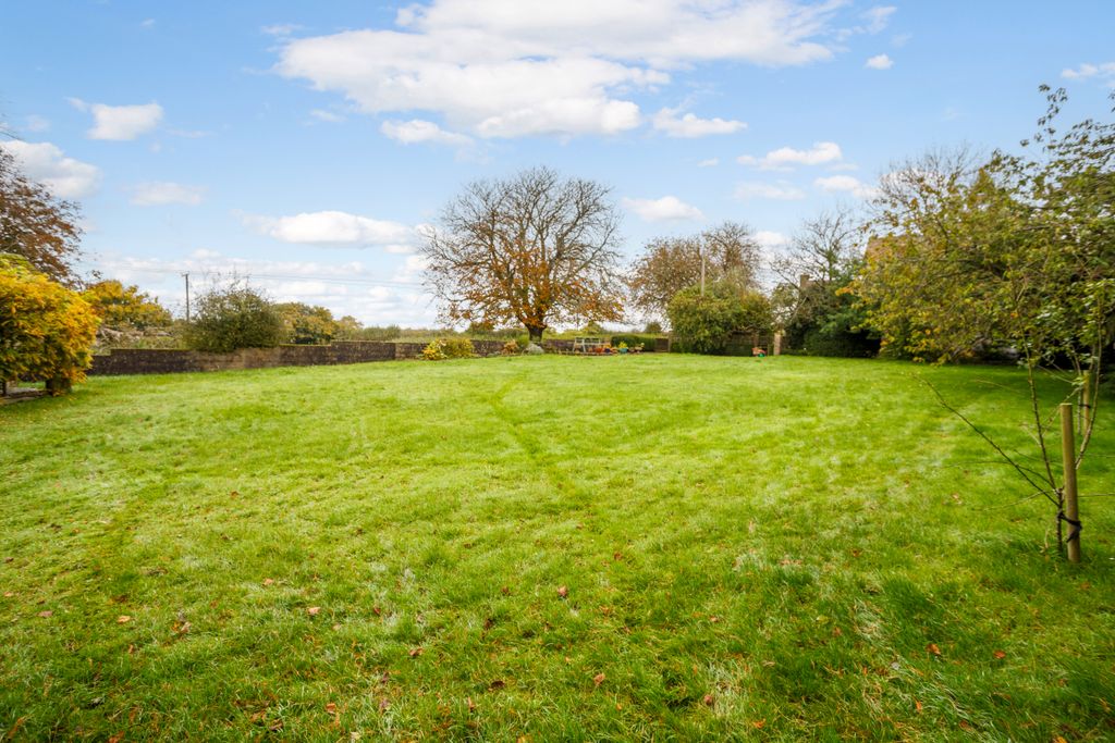 Property photo 3 of 29