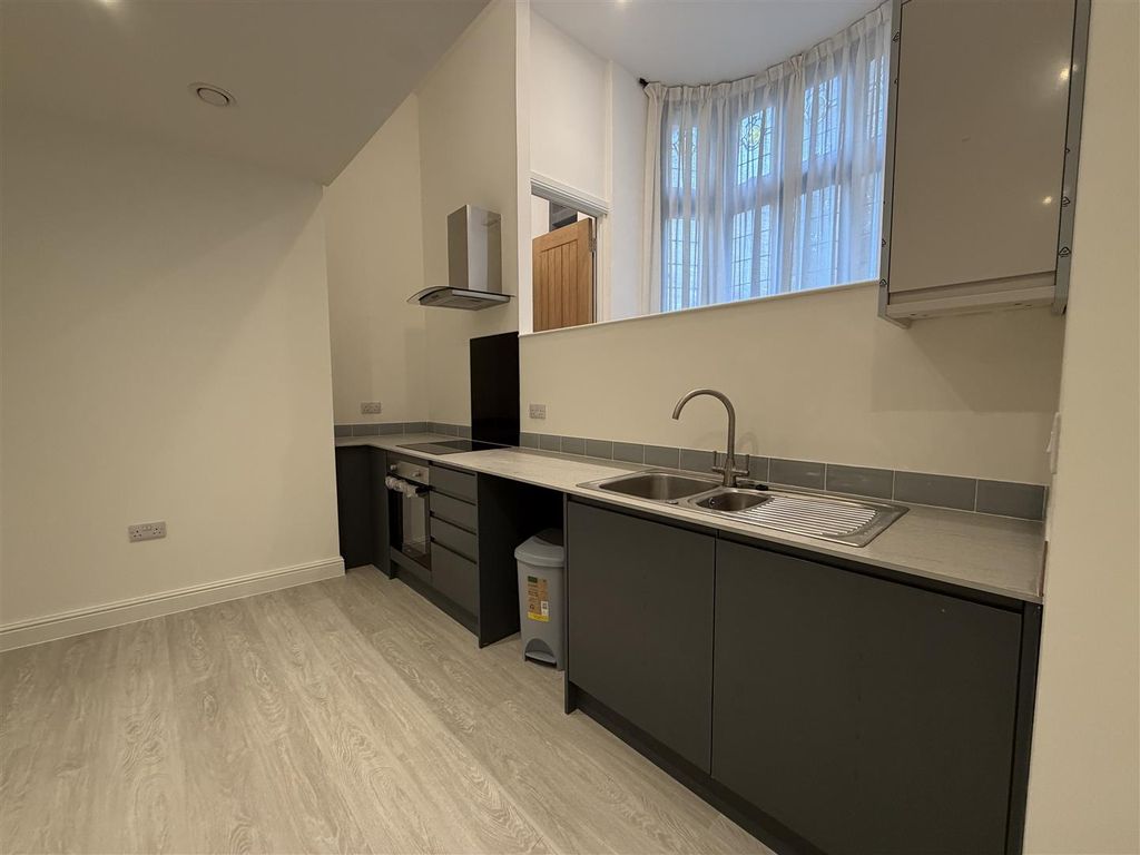 Property photo 2 of 10 Img_9334.Jpg