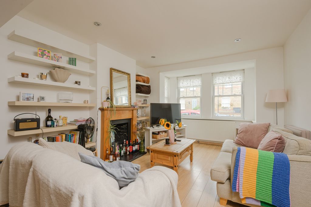 Property photo 2 of 12 Picture No. 04
