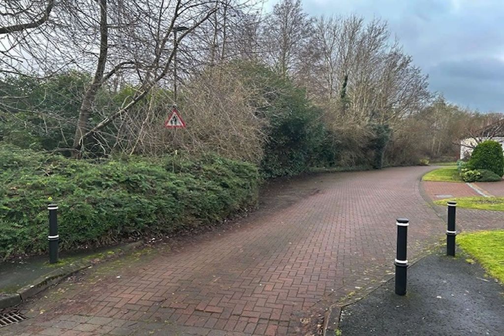 Property photo 3 of 8