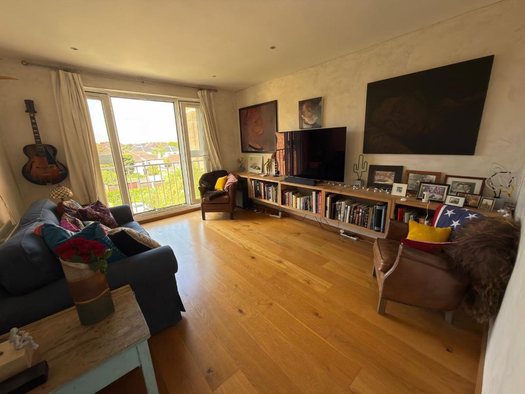 Property photo 3 of 7 6.Png