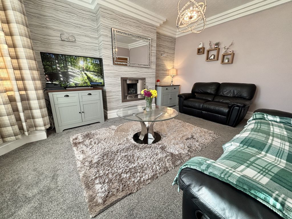 Property photo 2 of 38