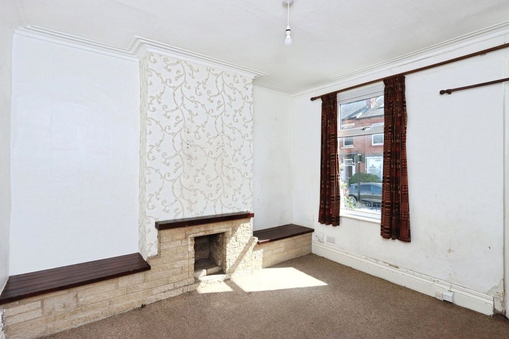 Property photo 3 of 17 Photo