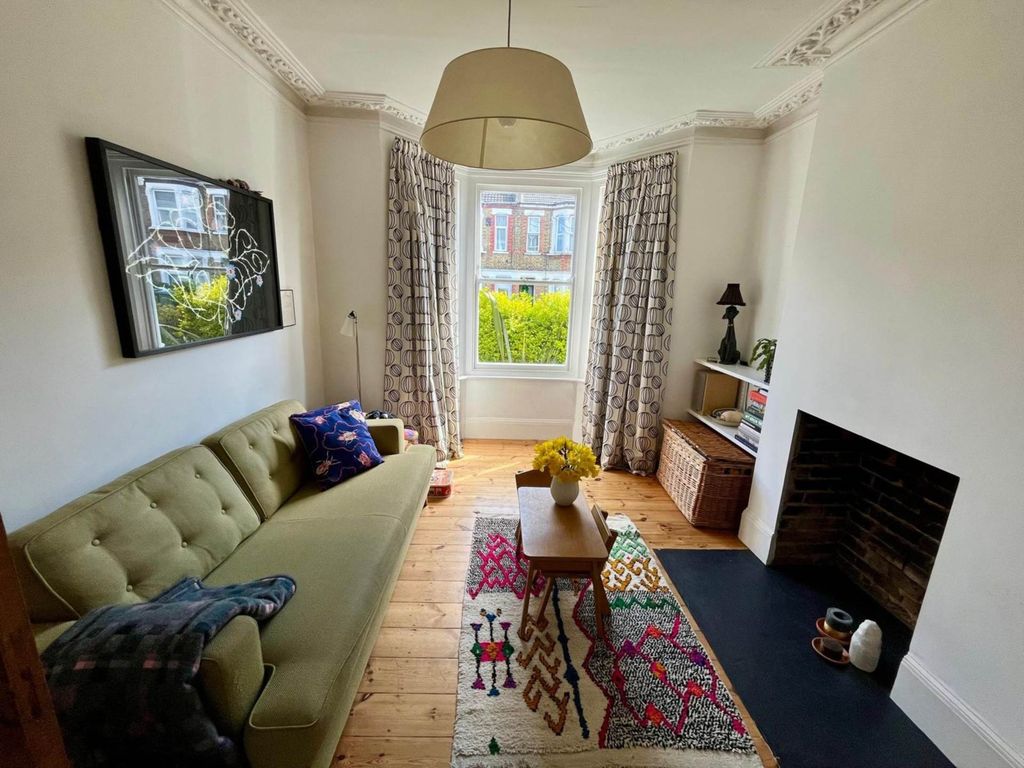 Property photo 3 of 24