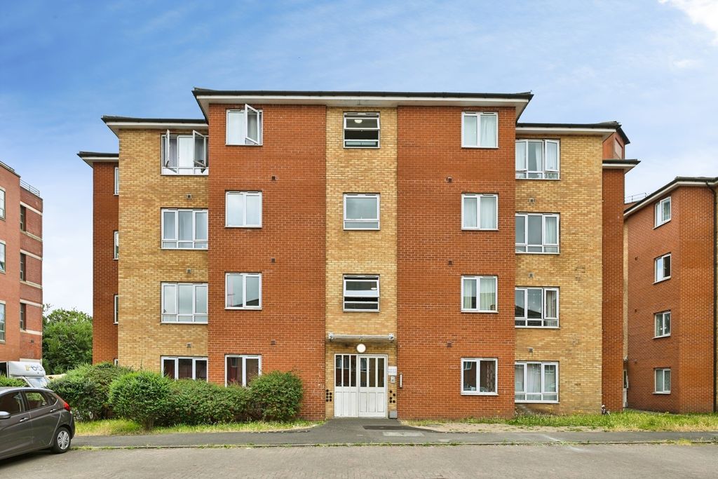 Property photo 1 of 11 Pbox-Img.Jpg