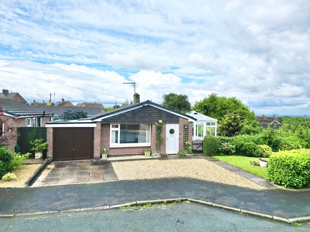 Property photo 1 of 32
