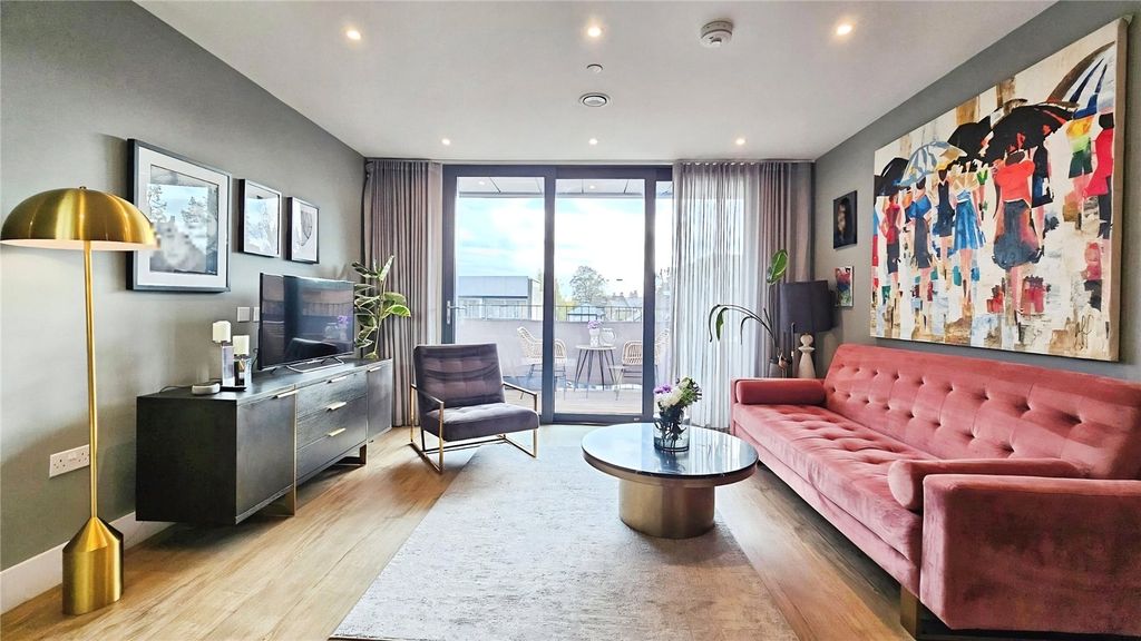 Property photo 2 of 13 Reception Room