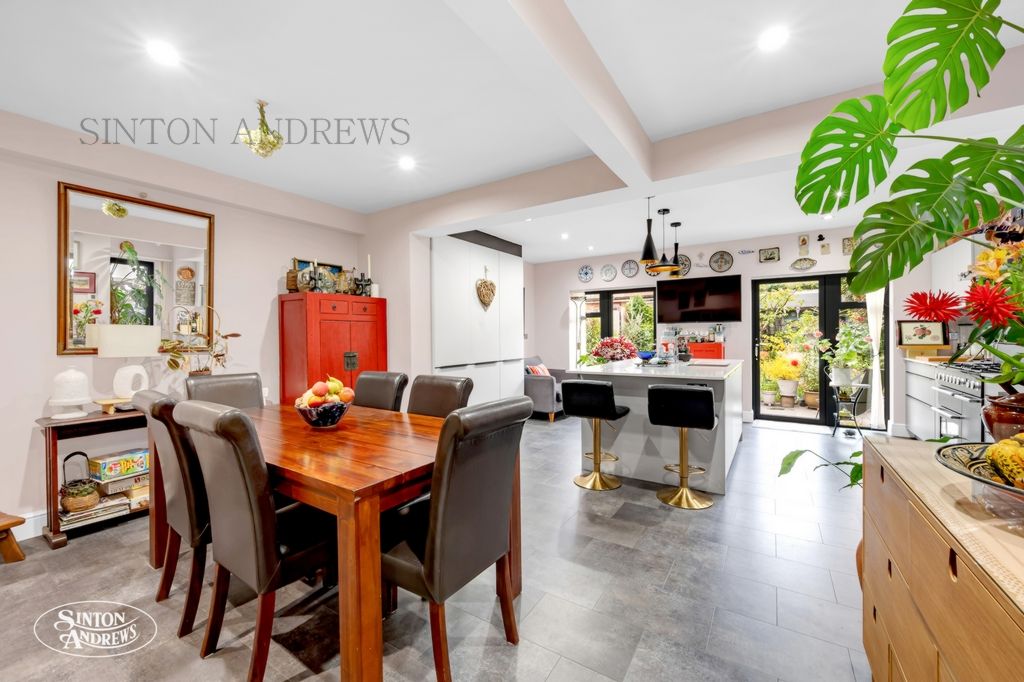 Property photo 2 of 15 Photo 2