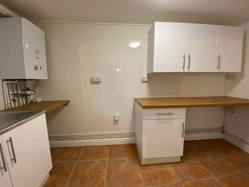 Additional image 5 of 1 bed flat to rentBasement Flat. York Place, Newport NP20