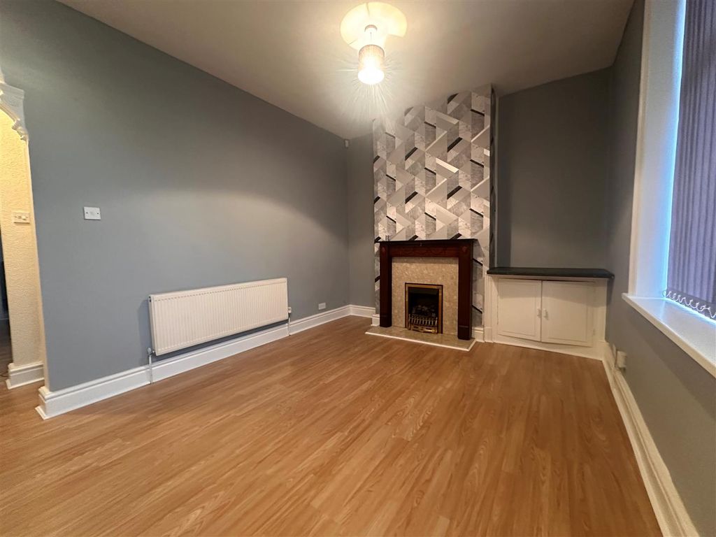 Property photo 2 of 5 5.Jpg