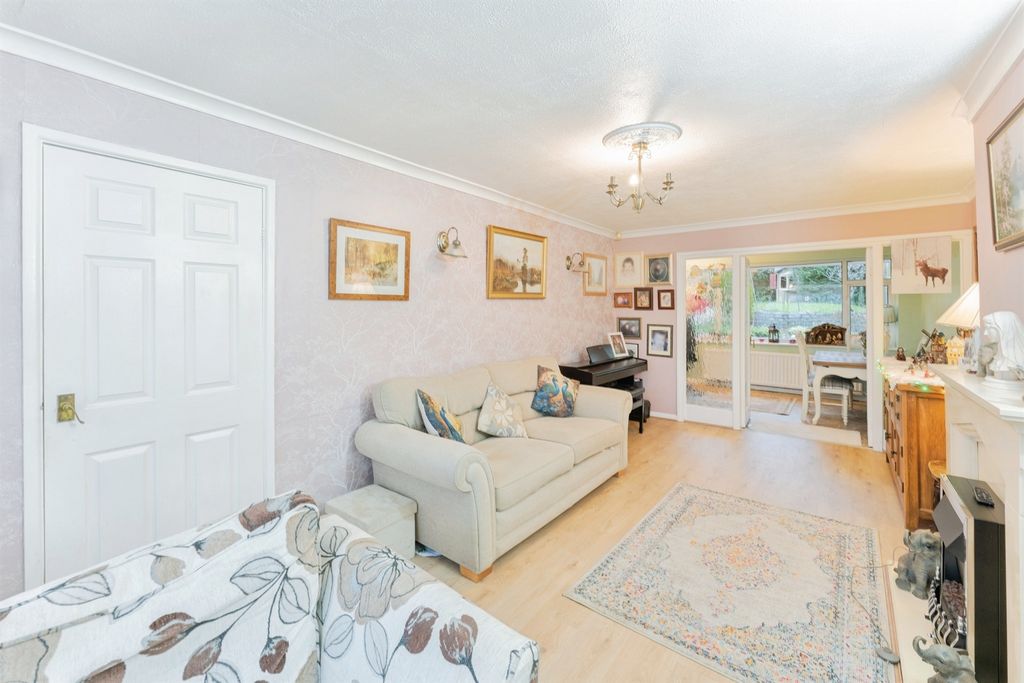 Property photo 3 of 20