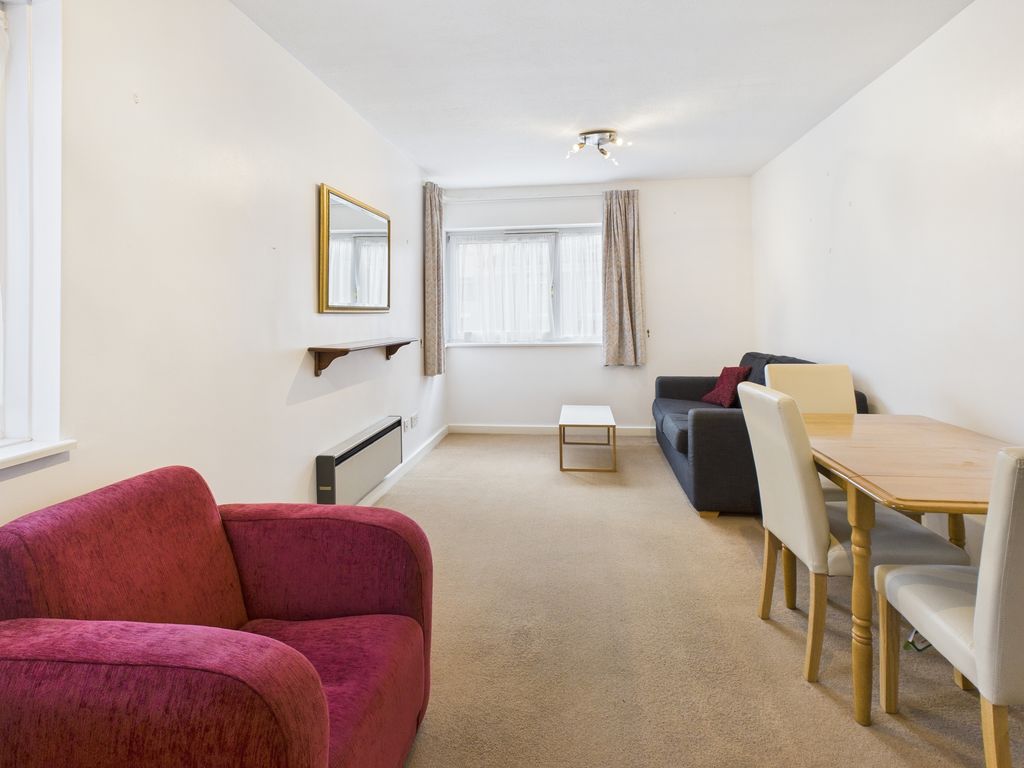 Property photo 3 of 7 Cam02519G0-Pr0346-Still002