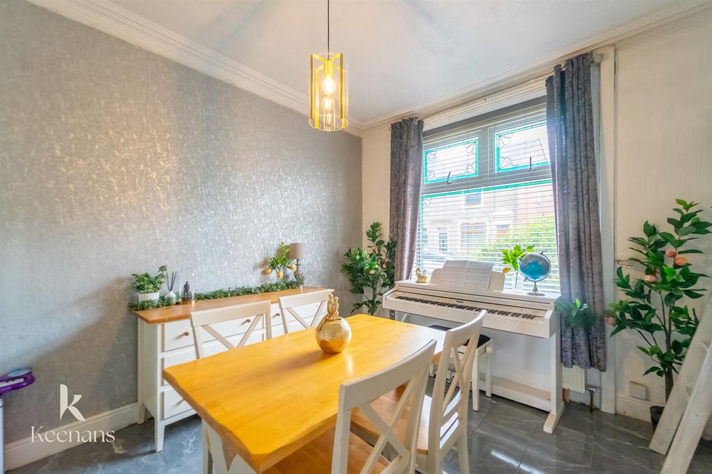 Property photo 3 of 35 Catlow Hall St-18.Jpg