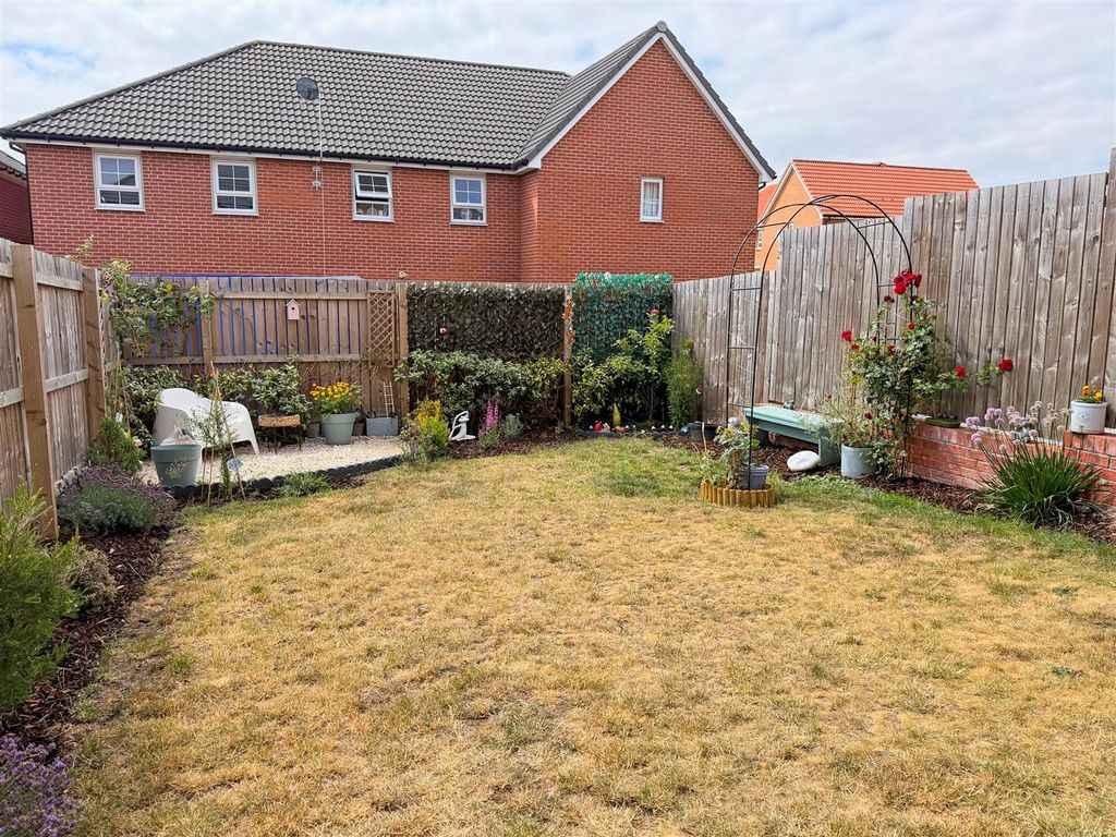 Property photo 1 of 20