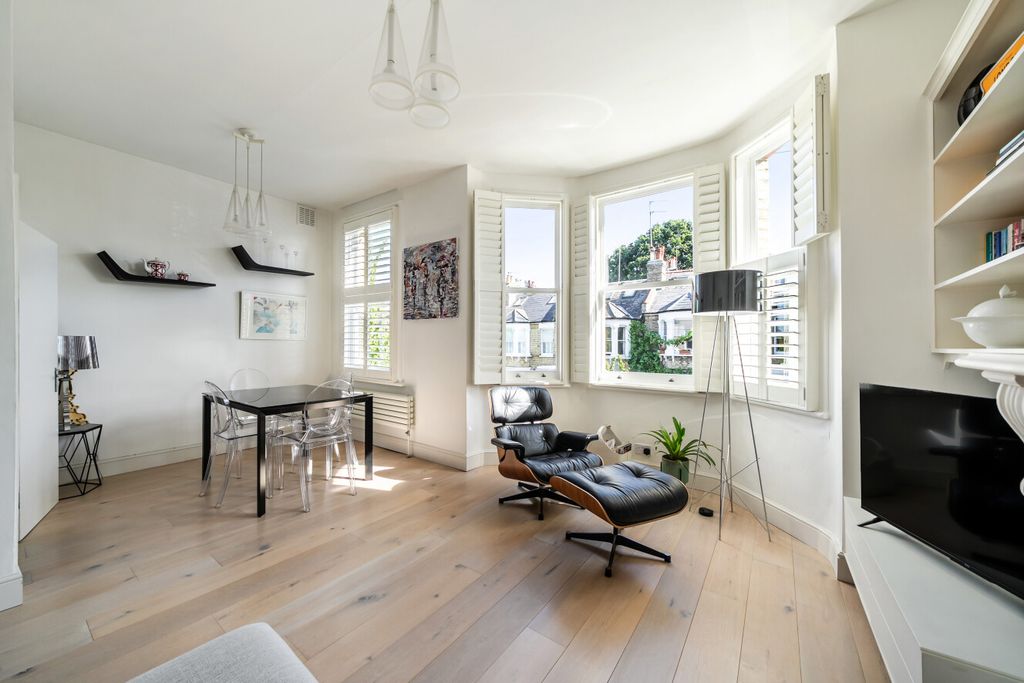 Property photo 2 of 12 1522565-16-1A0c38...