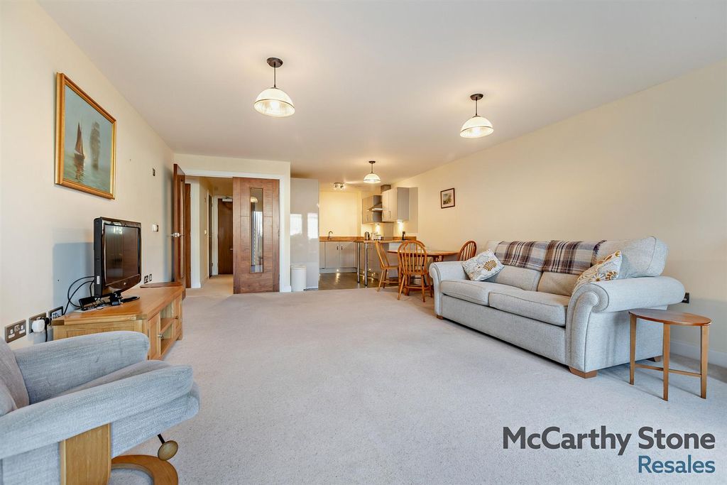 Property photo 2 of 19 Open Plan Living Room/Kitchen