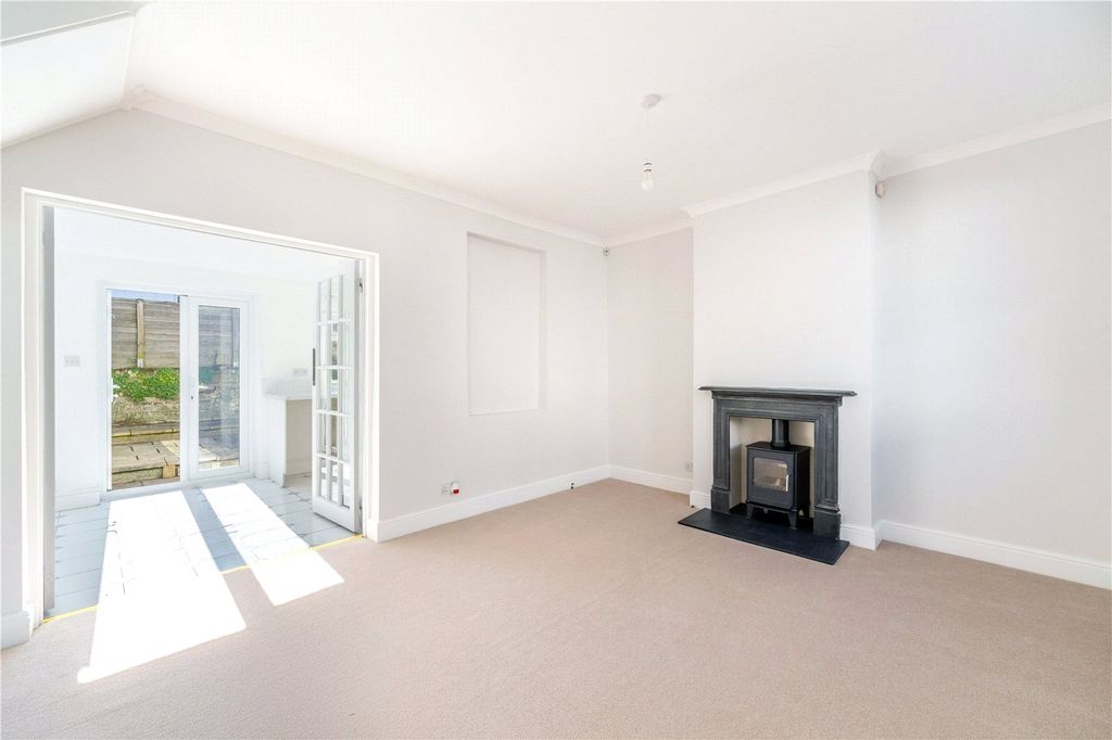 Property photo 3 of 12 Picture No. 06