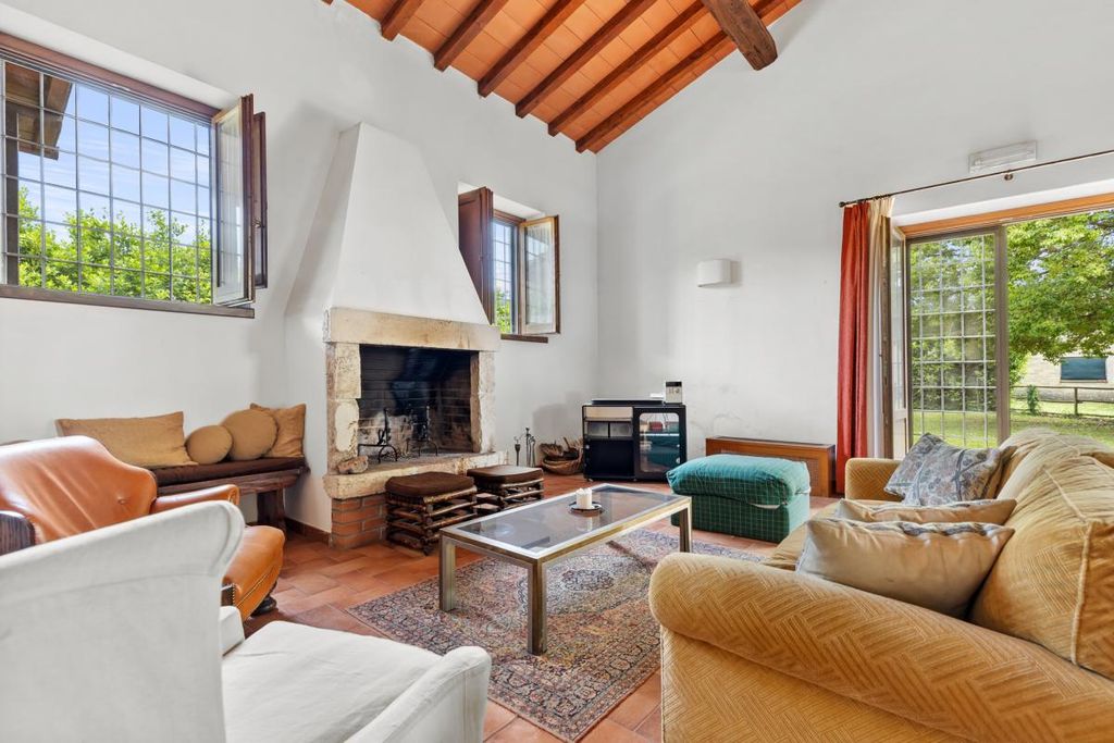 Property photo 1 of 31