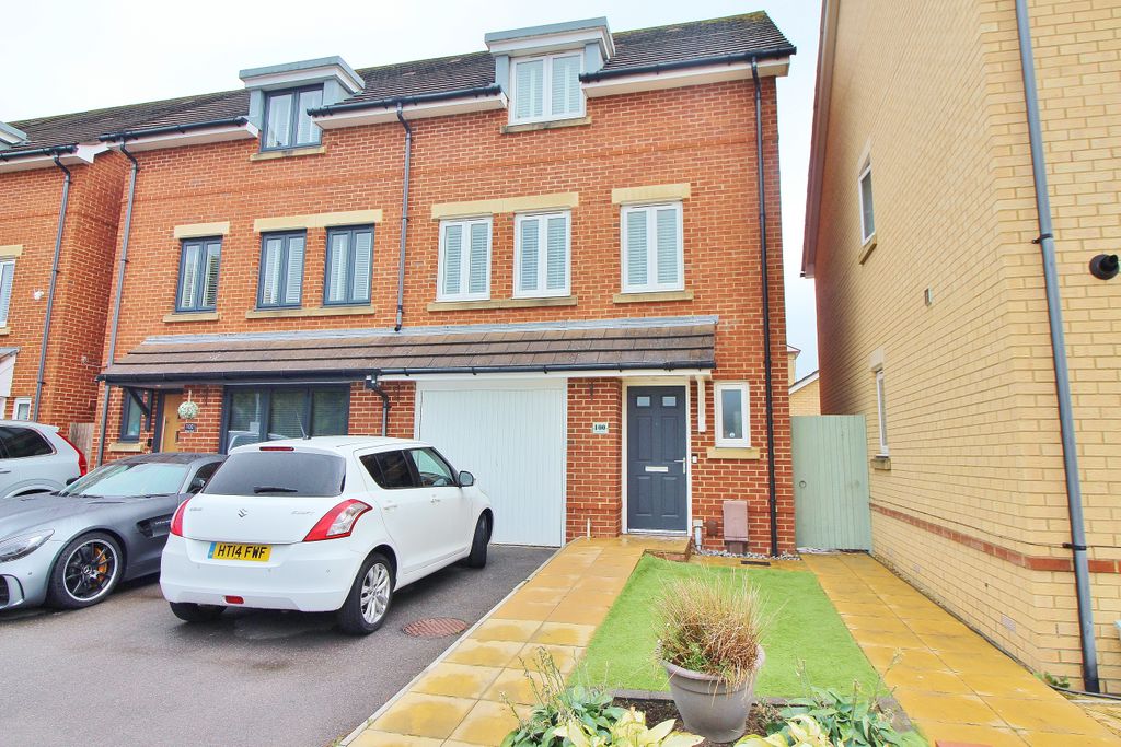 Property photo 1 of 27