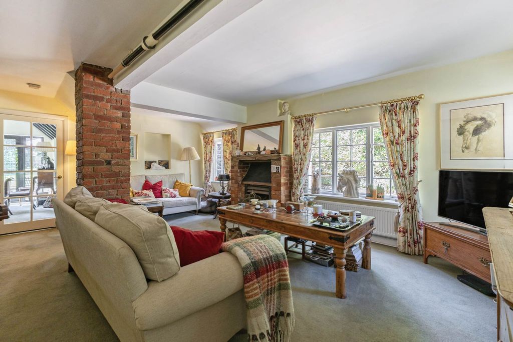 Property photo 3 of 13
