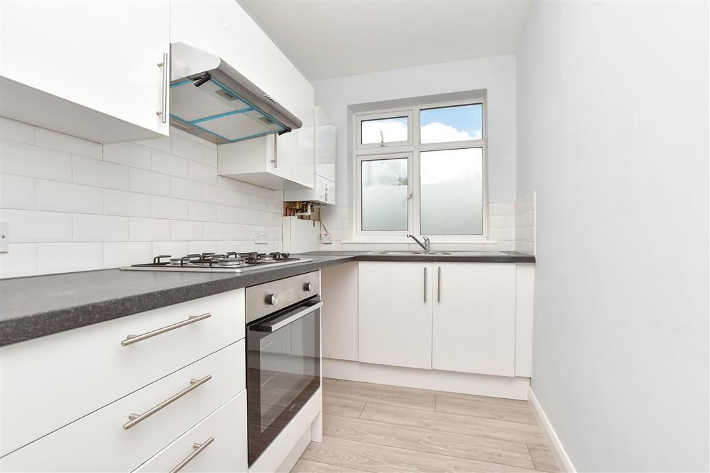 Property photo 1 of 9 Kitchen