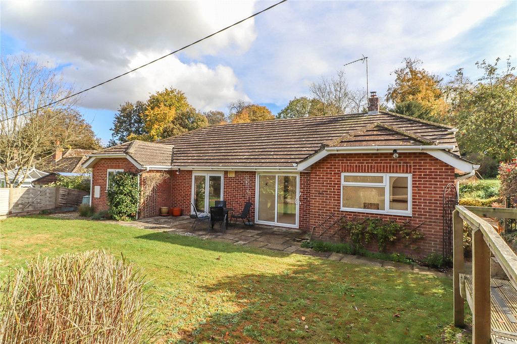 Property photo 2 of 22 Picture No. 27