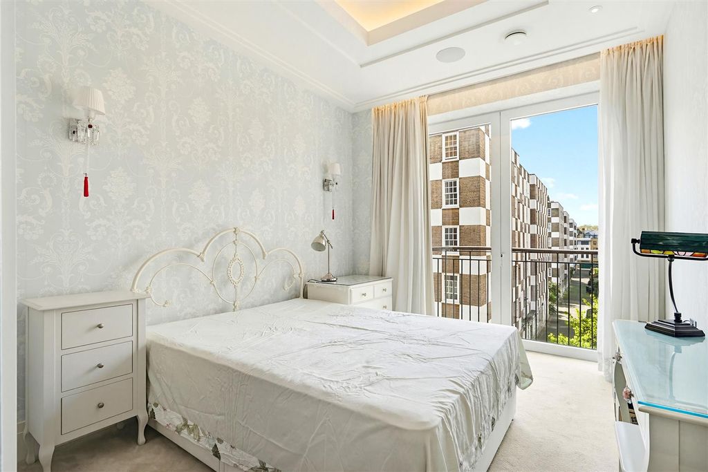 Property photo 3 of 11