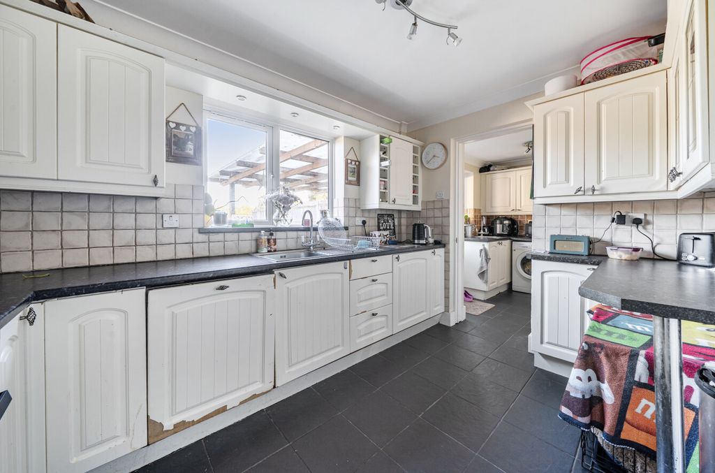 Property photo 3 of 15 1527434-19-6Abfdd...