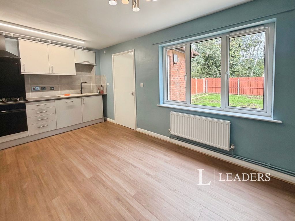 Property photo 3 of 30 Pbox-Img.Jpg