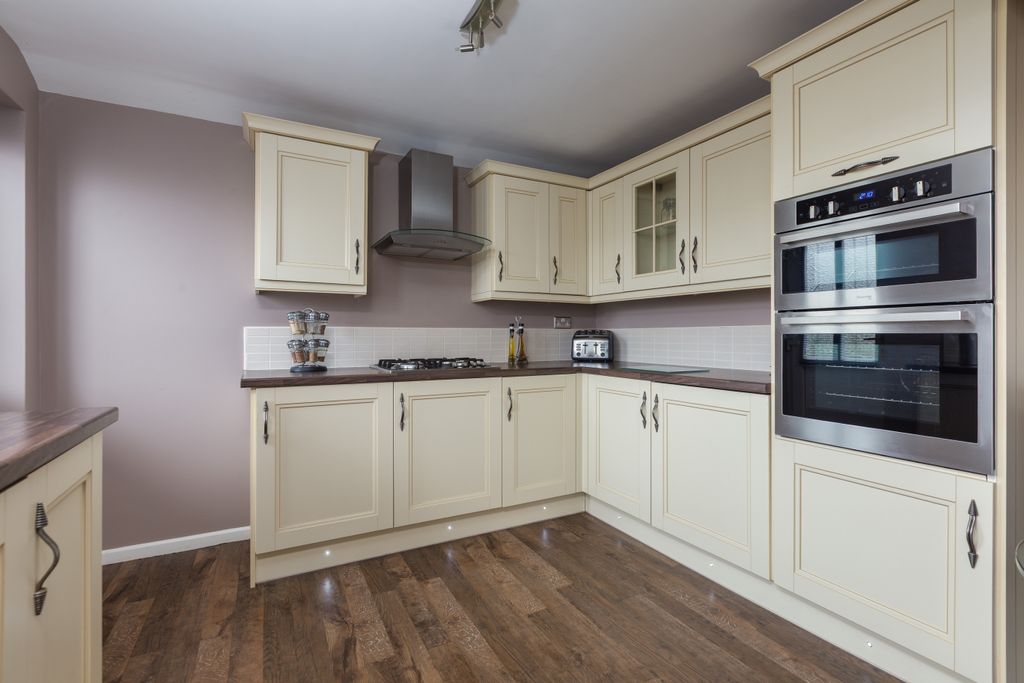 Property photo 2 of 13 Photo #2