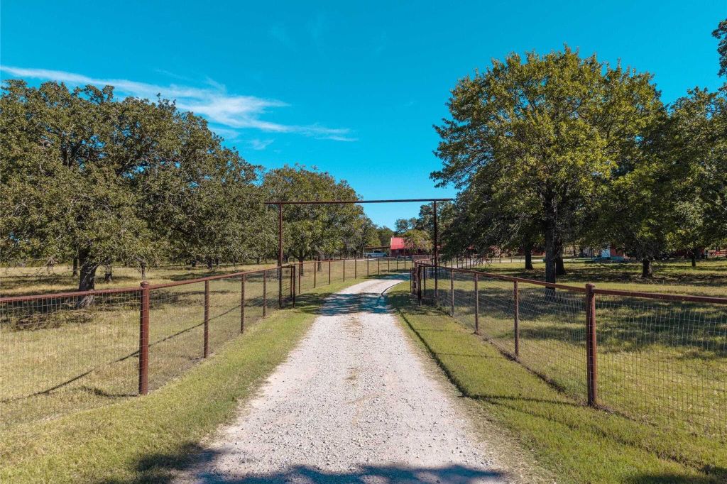 Property photo 2 of 31 <Alttext/>