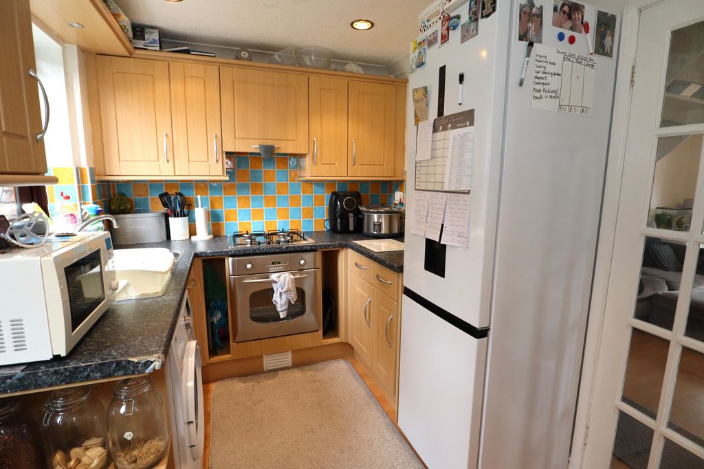 Property photo 3 of 7